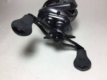 Load image into Gallery viewer, 33251) DAIWA SPARTAN IC 150H for Bait Counter reel