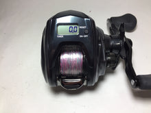 Load image into Gallery viewer, 33251) DAIWA SPARTAN IC 150H for Bait Counter reel