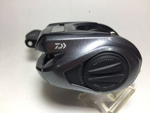 Load image into Gallery viewer, 33251) DAIWA SPARTAN IC 150H for Bait Counter reel