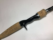 Load image into Gallery viewer, 70820) DAIWA BLACK LABAL BL+ 681LMLXB for Freshwater Baitcasting Rod