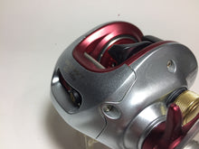Load image into Gallery viewer, R5820) SHIMANO BIOCRAFT Quickfire 301XH for Saltwater Light Jigging Bait Reel