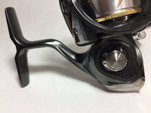 Load image into Gallery viewer, R5662) DAIWA 20 LUVIAS FC LT 2500S with SLP WORKS Quick Drag Knob