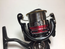 Load image into Gallery viewer, 70990) DAIWA 2013 AEGIS 2506H for Freshwater Spinning Reel