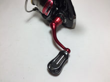 Load image into Gallery viewer, 70990) DAIWA 2013 AEGIS 2506H for Freshwater Spinning Reel