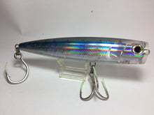 Load image into Gallery viewer, 71083) Yamaria Maria POP QUEEN F200 #Suke Urume for Tuna Big Game Fishing Lure