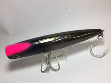 Load image into Gallery viewer, 71084) Yamaria Maria POP QUEEN F200 #Sight Black for Tuna Big Game Fishing Lure