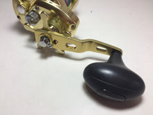 Load image into Gallery viewer, 71089) SHIMANO 2003 Scorpion OCEA JIGGER 3000 for Offshore Jigging Reel