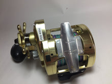 Load image into Gallery viewer, 71089) SHIMANO 2003 Scorpion OCEA JIGGER 3000 for Offshore Jigging Reel