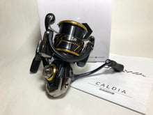 Load image into Gallery viewer, R5558) DAIWA 2021 CALDIA LT 2500S-XH For Spinning Reel