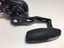 Load image into Gallery viewer, R5837) SHIMANO 2019 OCEA JIGGER F CUSTOM 2000NRHG RIGHT for Offshore Jigging Reel
