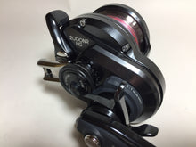 Load image into Gallery viewer, R5837) SHIMANO 2019 OCEA JIGGER F CUSTOM 2000NRHG RIGHT for Offshore Jigging Reel