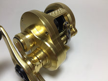 Load image into Gallery viewer, R5681) SHIMANO 2022 CALCUTTA CONQUEST 200 for Bait Casting Reel