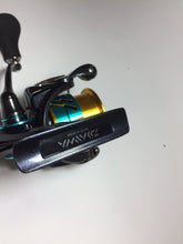 Load image into Gallery viewer, R5676) DAIWA EMERALDAS MX 2508PE-H for SQUID Fishing Spinning Reel