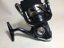 Load image into Gallery viewer, R5838) SHIMANO 2021 TWIN POWER SW 8000PG for Big Game Spinning Reel