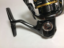 Load image into Gallery viewer, R5849) SHIMANO 2020 TWIN POWER C2000SHG for Spinning Reel