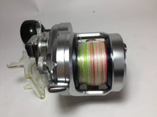 Load image into Gallery viewer, R5851) SHIMANO 2017 OCEA JIGGER 1501HG, Made in JPN for Offshore Jigging Reel
