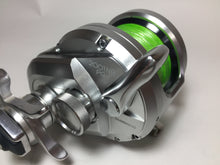 Load image into Gallery viewer, R5852) SHIMANO 2017 OCEA JIGGER 2001NR PG, Made in JPN for Offshore Jigging Reel