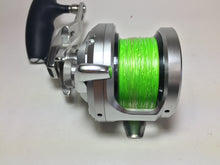 Load image into Gallery viewer, R5852) SHIMANO 2017 OCEA JIGGER 2001NR PG, Made in JPN for Offshore Jigging Reel