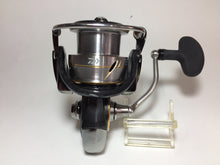 Load image into Gallery viewer, R5685) DAIWA 20 LUVIAS LT 4000-CXH for Spinning Reel