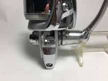 Load image into Gallery viewer, 71239) DAIWA 2008 LUVIAS 2506 for Spinning Reel