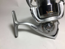 Load image into Gallery viewer, 71239) DAIWA 2008 LUVIAS 2506 for Spinning Reel