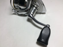 Load image into Gallery viewer, 71239) DAIWA 2008 LUVIAS 2506 for Spinning Reel