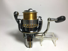 Load image into Gallery viewer, R5853) SHIMANO 2004 STELLA 2500S for Spinning Reel
