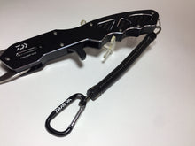 Load image into Gallery viewer, 33899) DAIWA FISH GRIP V230 , Fish catch Grip
