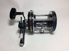 Load image into Gallery viewer, 71253) Abu Garcia ambassadeur 7000C SYNCRO for Bait Reel