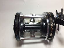 Load image into Gallery viewer, 71253) Abu Garcia ambassadeur 7000C SYNCRO for Bait Reel