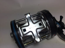 Load image into Gallery viewer, 71253) Abu Garcia ambassadeur 7000C SYNCRO for Bait Reel
