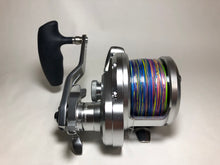 Load image into Gallery viewer, R5594) SHIMANO OCEA JIGGER 4000 for Bait reel