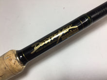 Load image into Gallery viewer, 71261) Megabass DESTROYER TOMAHAWK F4-67TX THE CRANKING CUSTOM for Bait Casting
