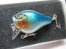 Load image into Gallery viewer, 20304) Fish Arrow mini Cranking Jack MR 35F #Blue Shad