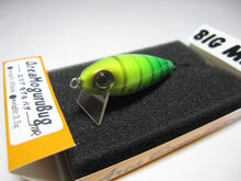 Load image into Gallery viewer, 30472) BIG MAN Area Moguru Bug MR, Wood Handmade #Chart Green