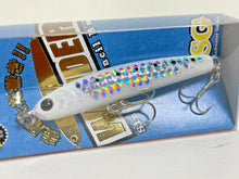 Load image into Gallery viewer, 11021) Lucky craft WANDER 60 ESG #MSKF Green Glow Sardine