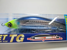 Load image into Gallery viewer, 24609) DUEL Aile MAGNET TG MINNOW 105F #02 HCHM Chartreuse Head Mallet