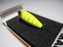 Load image into Gallery viewer, 30468) BIG MAN Area Moguru Bug MR, Wood Handmade #Mat Chart